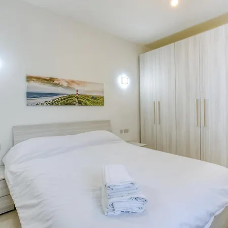 A Fully Equipped 3br Penthouse With Large Terrace By 360 Estates Apartament