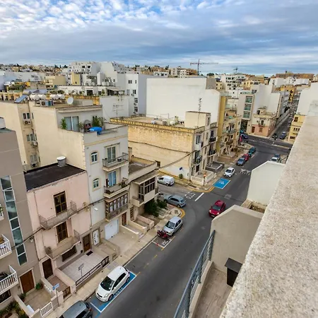 A Fully Equipped 3br Penthouse With Large Terrace By 360 Estates * Gzira