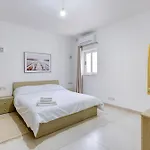 A Fully Equipped 3br Penthouse With Large Terrace By 360 Estates Apartment Gzira