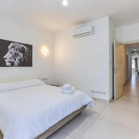 Apartment A Fully Equipped 3br Penthouse With Large Terrace By 360 Estates Gzira