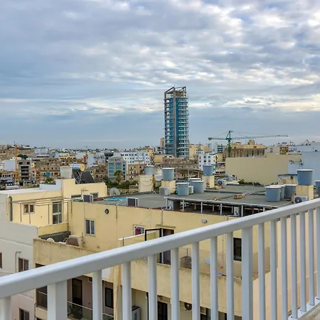 A Fully Equipped 3br Penthouse With Large Terrace By 360 Estates *